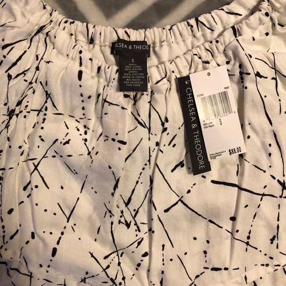 NWT Black & White Printed off the shoulder dress - Picture 4 of 5